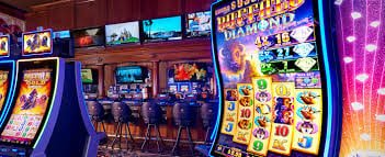Tampilan meja blackjack live prada118 dengan dealer profesional dan antarmuka permainan